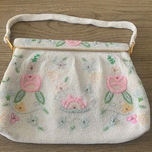 Vintage white beaded flower handbag